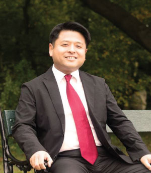 Yasuhito Watanabe